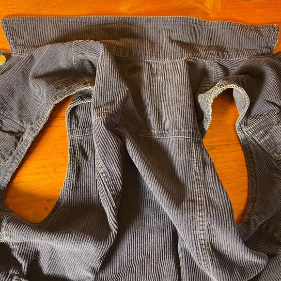 Basic Concepts Corduroy Vest - Picture 3 of 6